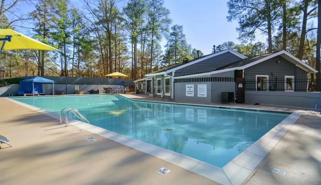 the pool at The  Landing At Pleasantdale